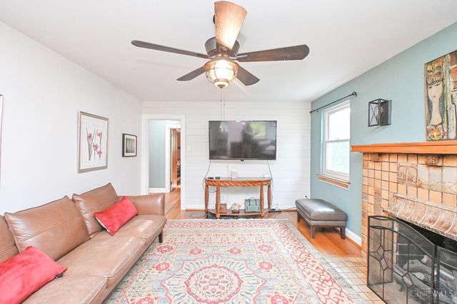 6216 Rogers Park, Cincinnati, OH 45213