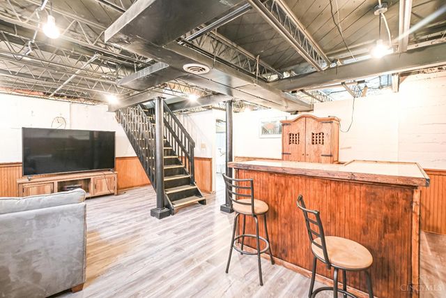 6216 Rogers Park, Cincinnati, OH 45213