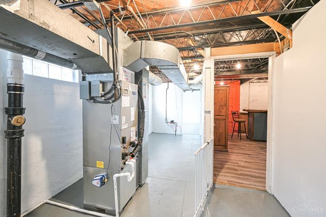 6216 Rogers Park, Cincinnati, OH 45213