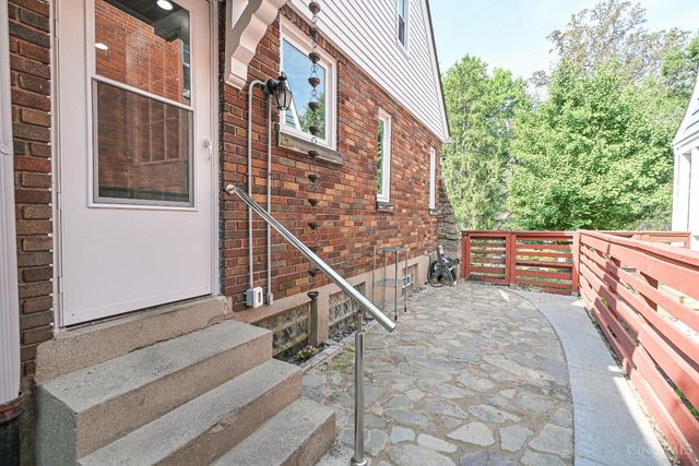 6216 Rogers Park, Cincinnati, OH 45213