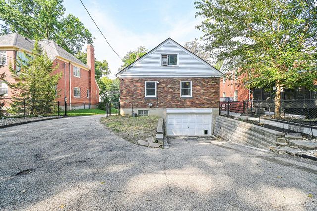 6216 Rogers Park, Cincinnati, OH 45213