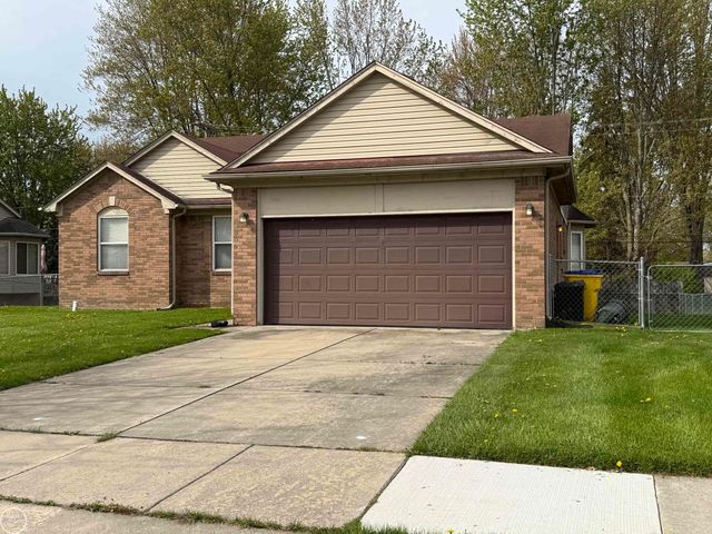 51819 Kings Pointe Drive, New Baltimore, MI 48047