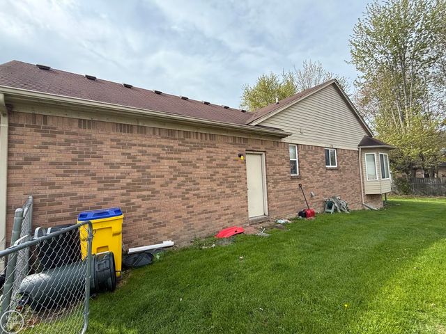 51819 Kings Pointe Drive, New Baltimore, MI 48047