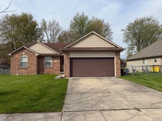 51819 Kings Pointe Drive, New Baltimore, MI 48047