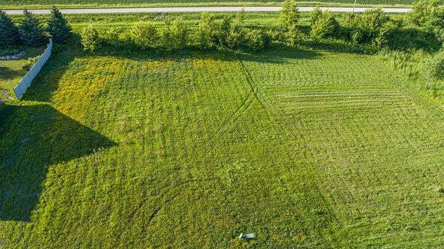 2402 Haddonstone Lane NE, Owatonna, MN 55060