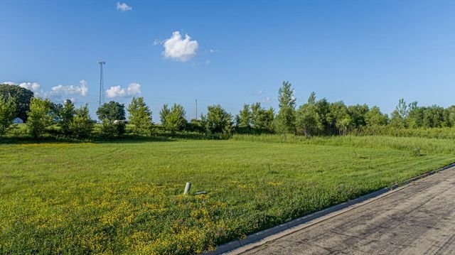 2402 Haddonstone Lane NE, Owatonna, MN 55060