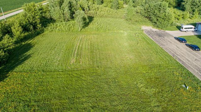 2402 Haddonstone Lane NE, Owatonna, MN 55060