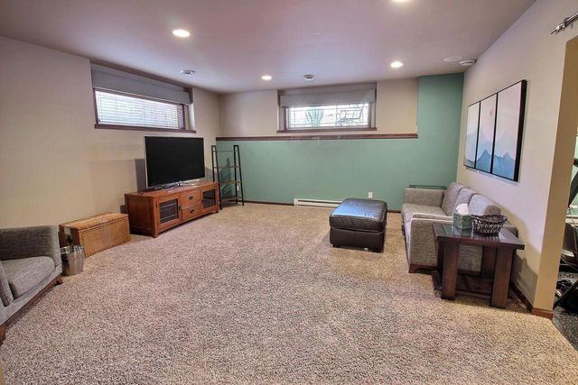 9014 Pine Hollow Place, Verona, WI 53593