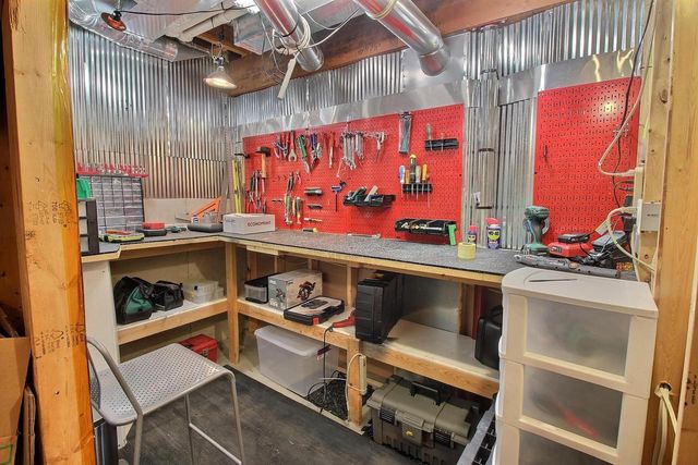 9014 Pine Hollow Place, Verona, WI 53593