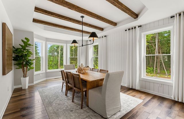 16 Lloyd Circle 30, Norton, MA 02766