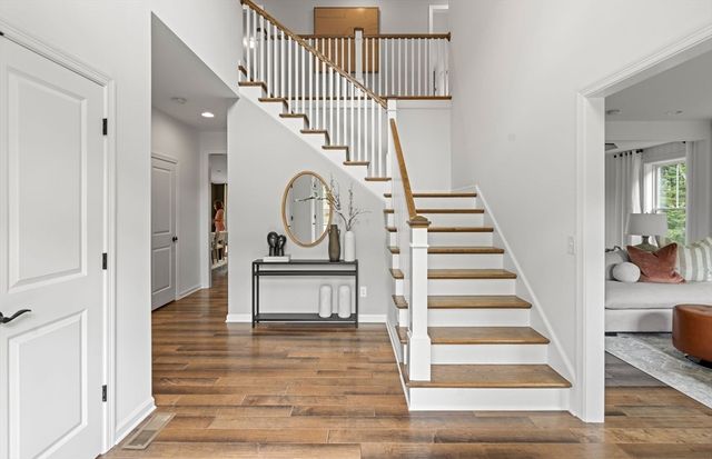 16 Lloyd Circle 30, Norton, MA 02766