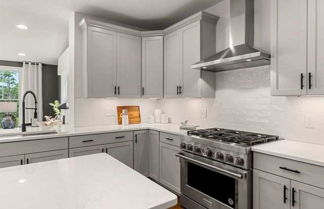 16 Lloyd Circle 30, Norton, MA 02766