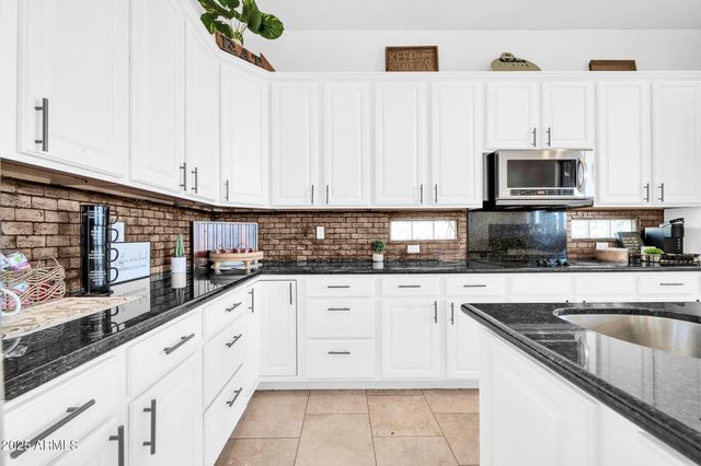 3335 W CARRIAGE Drive, Phoenix, AZ 85086