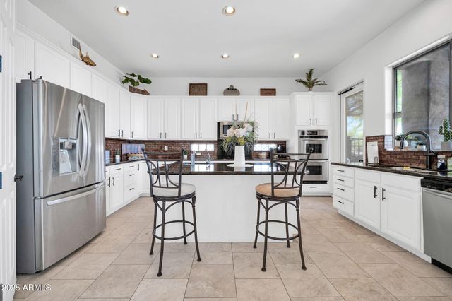 3335 W CARRIAGE Drive, Phoenix, AZ 85086