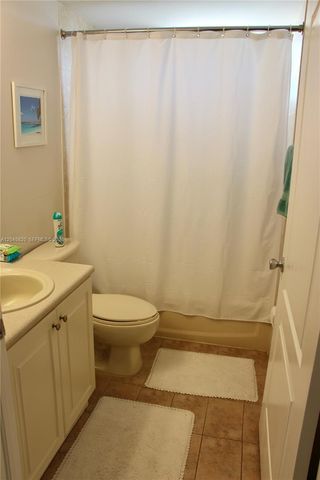 2501 Douglas Road 304, Miami, FL 33133