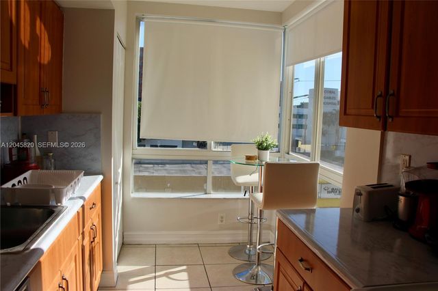 2501 Douglas Road 304, Miami, FL 33133