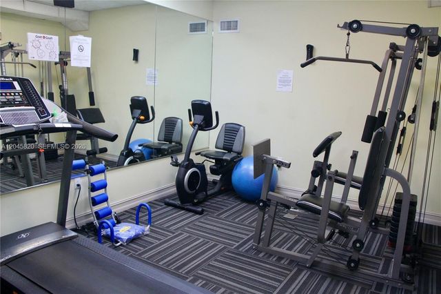 2501 Douglas Road 304, Miami, FL 33133