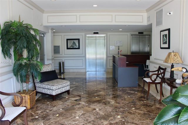 2501 Douglas Road 304, Miami, FL 33133