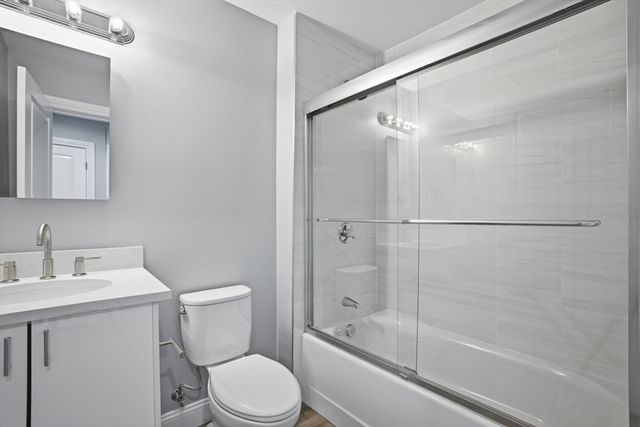 632 Centre St 301, Boston, MA 02139
