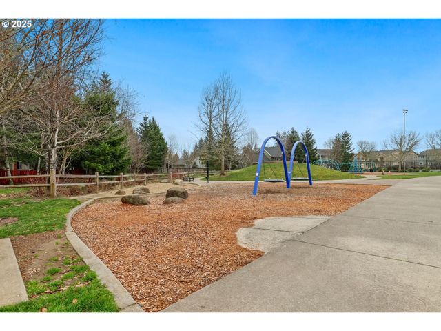 5782 Ne CANARD Ct, Hillsboro, OR 97124