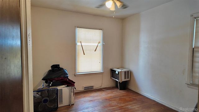 17300 Chapel Street, Detroit, MI 48219