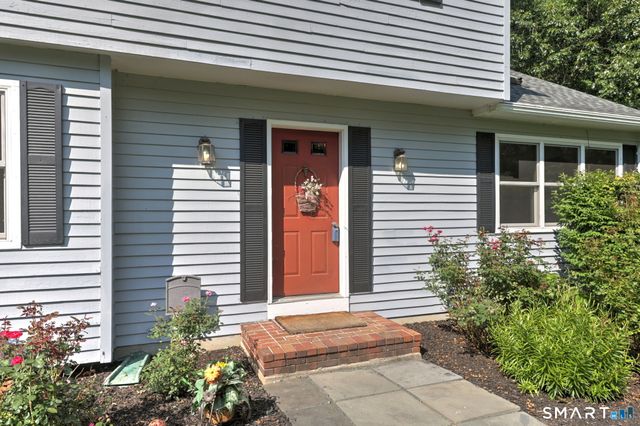 8 Brookview Lane, New Milford, CT 06776