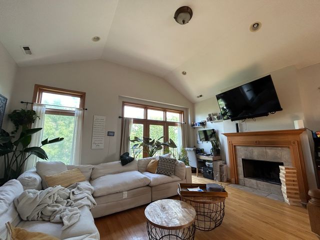 5644 S Prairie Avenue, Chicago, IL 60637