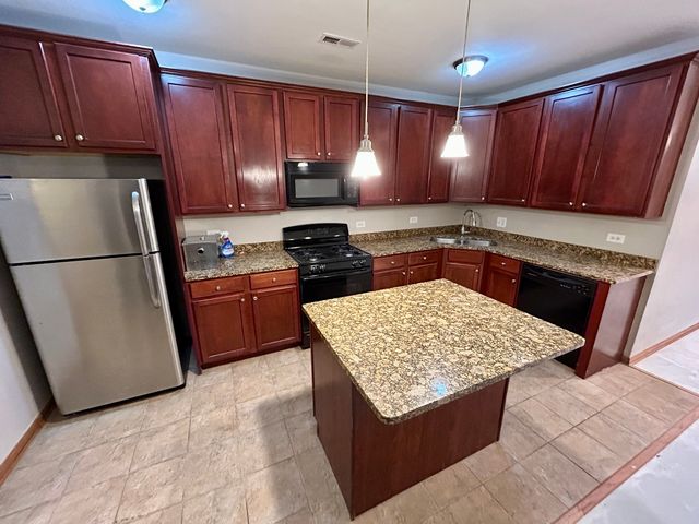 5644 S Prairie Avenue, Chicago, IL 60637