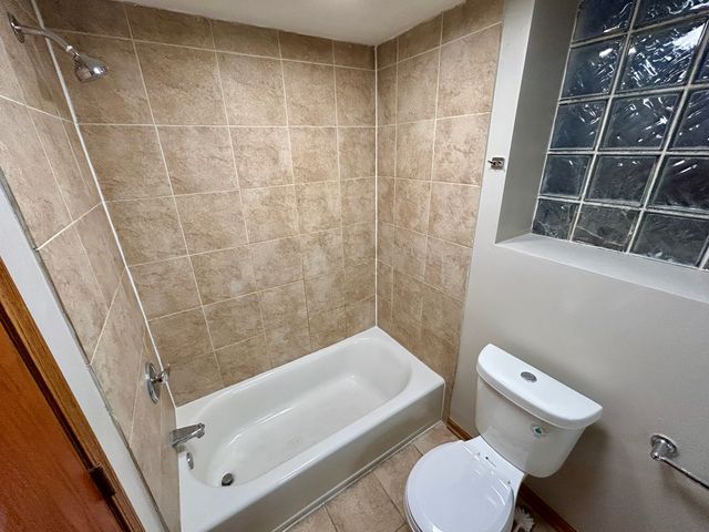 5644 S Prairie Avenue, Chicago, IL 60637