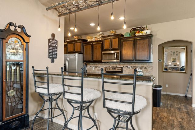 1401 Lauren Lane, Granbury, TX 76048