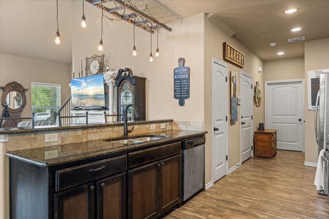 1401 Lauren Lane, Granbury, TX 76048