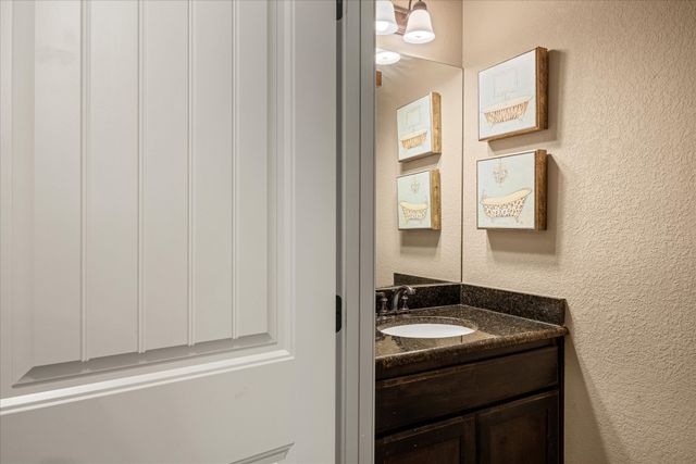 1401 Lauren Lane, Granbury, TX 76048