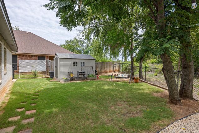 1401 Lauren Lane, Granbury, TX 76048