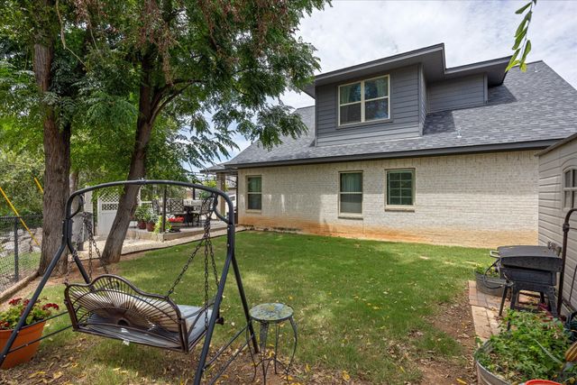 1401 Lauren Lane, Granbury, TX 76048