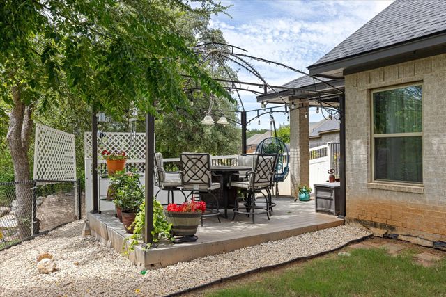 1401 Lauren Lane, Granbury, TX 76048