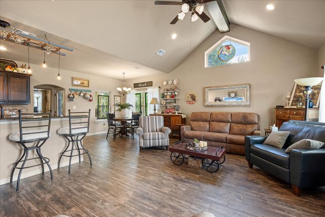 1401 Lauren Lane, Granbury, TX 76048