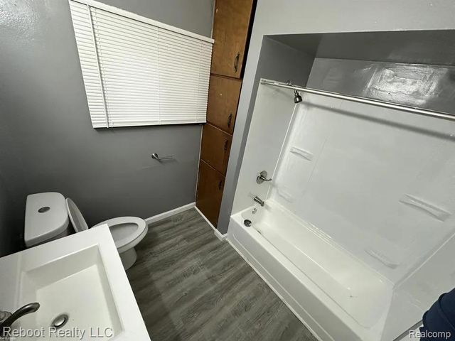 3220 Roberts Street, Saginaw, MI 48601