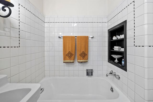 603 E Melton St, Longview, TX 75602