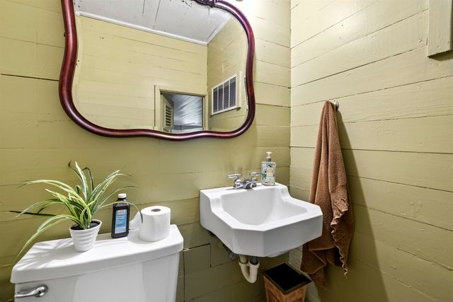 603 E Melton St, Longview, TX 75602