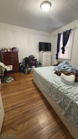 56 Herzog Pl, Englewood City, NJ 07631