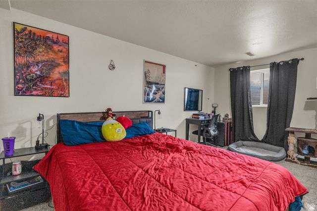 104 S SANTA RITA PL, West Jordan, UT 84088