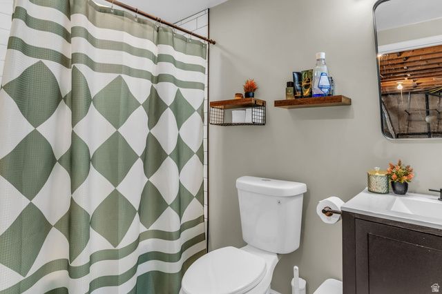 104 S SANTA RITA PL, West Jordan, UT 84088