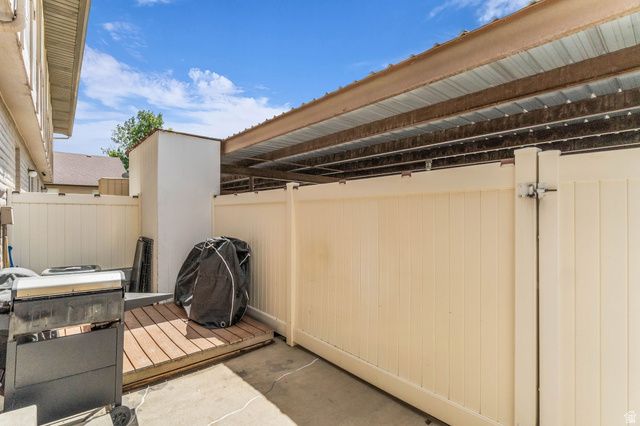 104 S SANTA RITA PL, West Jordan, UT 84088