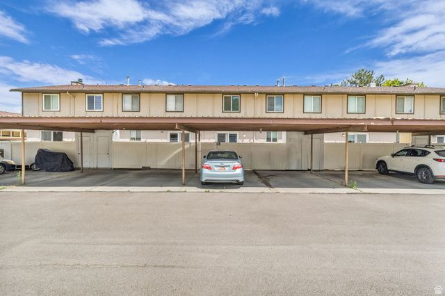 104 S SANTA RITA PL, West Jordan, UT 84088