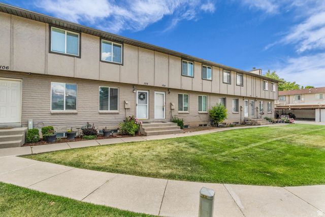 104 S SANTA RITA PL, West Jordan, UT 84088