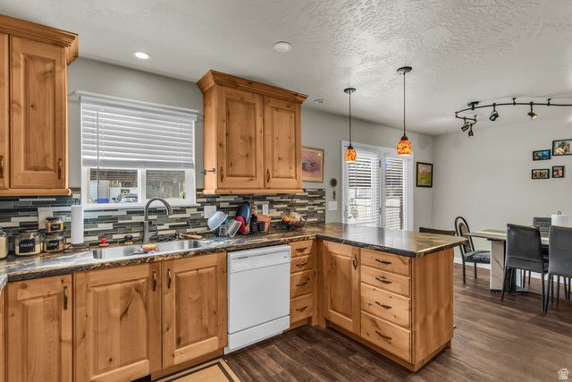 104 S SANTA RITA PL, West Jordan, UT 84088