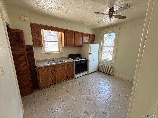 2941 Middletown Road, Bronx, NY 10461