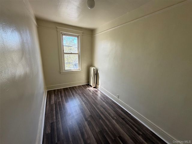 2941 Middletown Road, Bronx, NY 10461