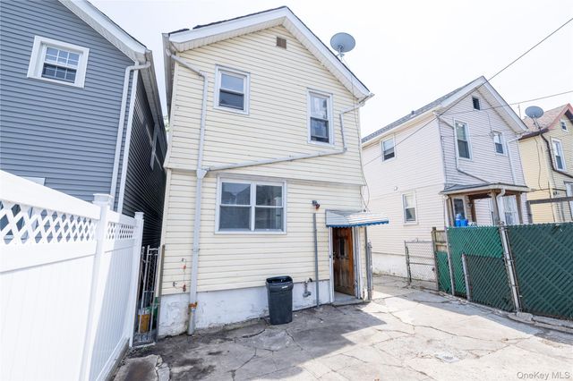 2941 Middletown Road, Bronx, NY 10461