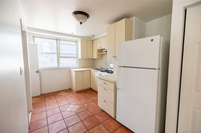 2941 Middletown Road, Bronx, NY 10461